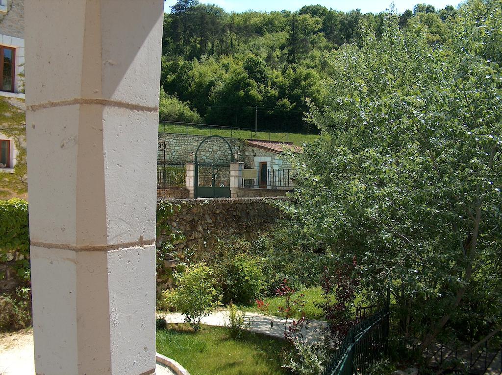 Moulin De Vigonac Hotel Valeuil ภายนอก รูปภาพ