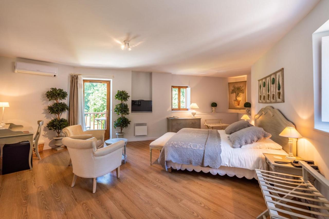 Moulin De Vigonac Hotel Valeuil ภายนอก รูปภาพ